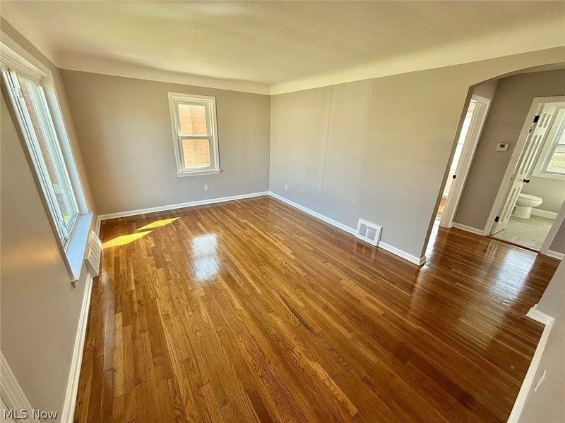 6903 Luelda Avenue , Parma, OH 44129 Photo 3