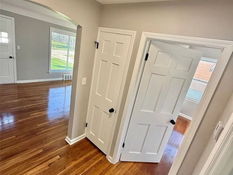 6903 Luelda Avenue , Parma, OH 44129 Photo 5