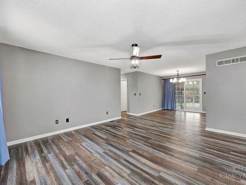 5890 Kay Drive, Fairfield, OH 45014 Photo 9