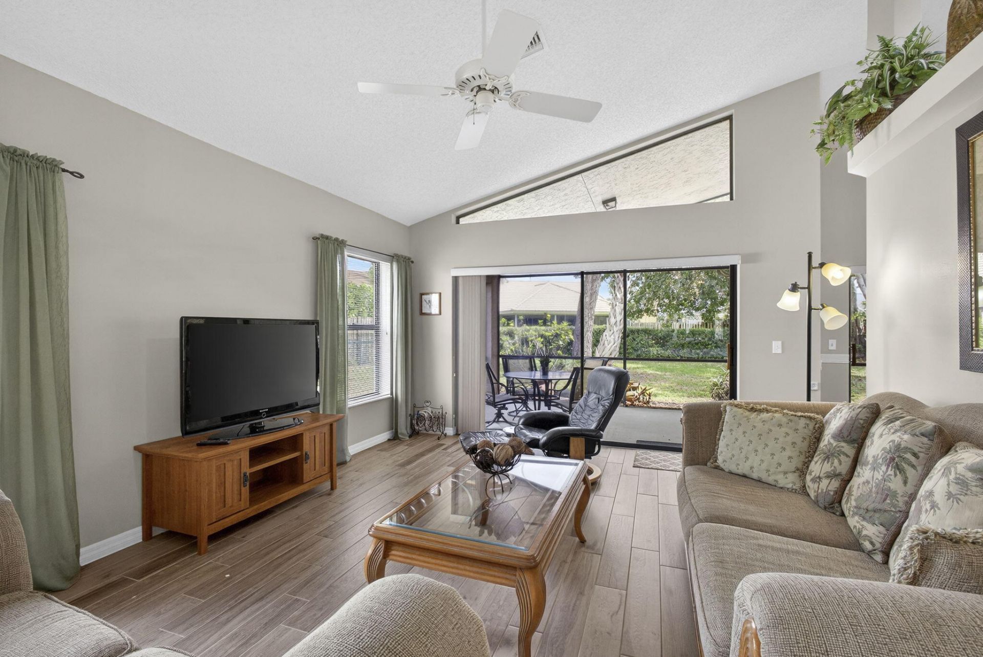 1972 White Coral Way, Wellington, FL 33414 Photo