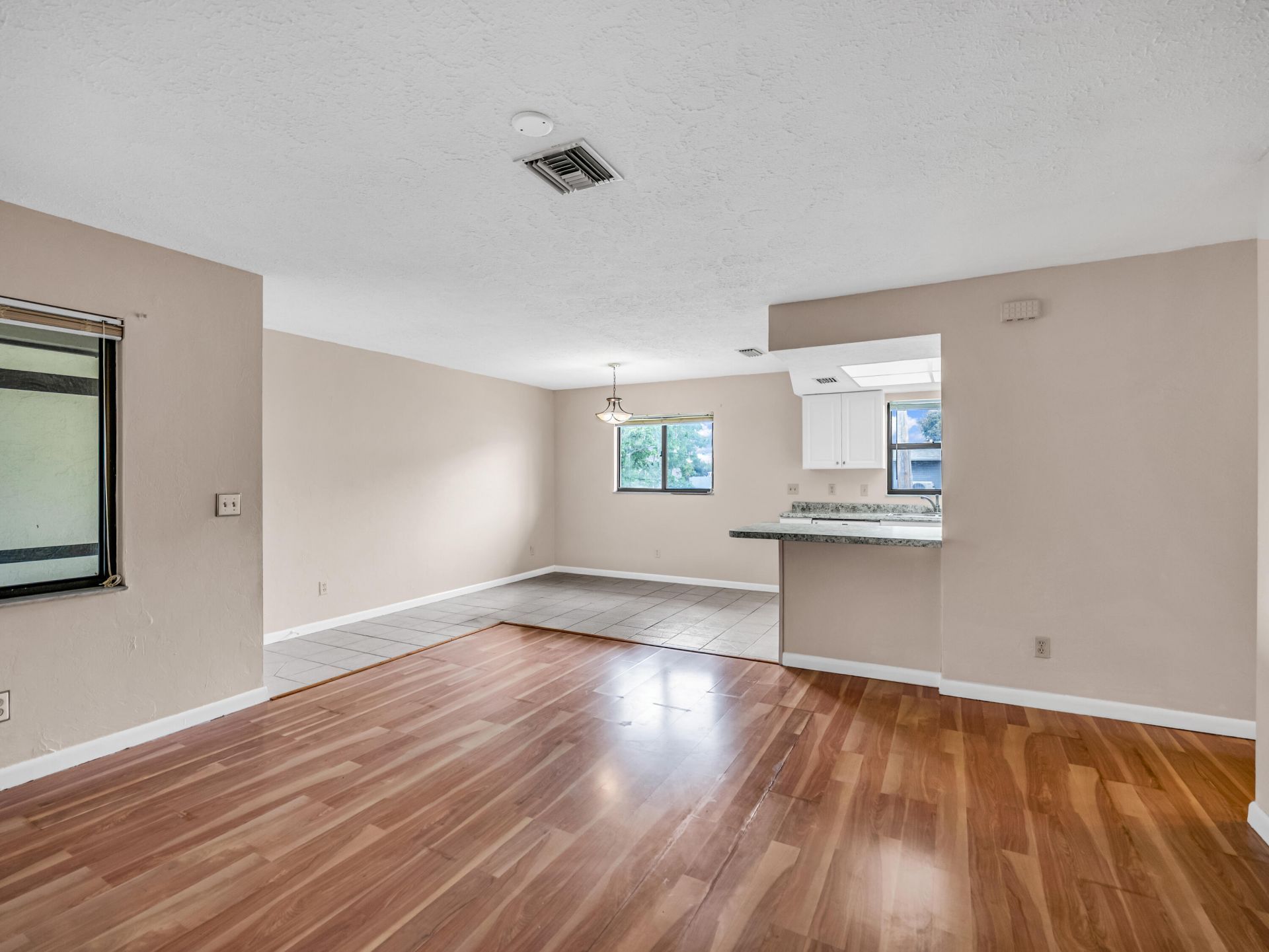 151 Cape Coral Parkway W, Unit 106, Cape Coral, FL 33914 Photo