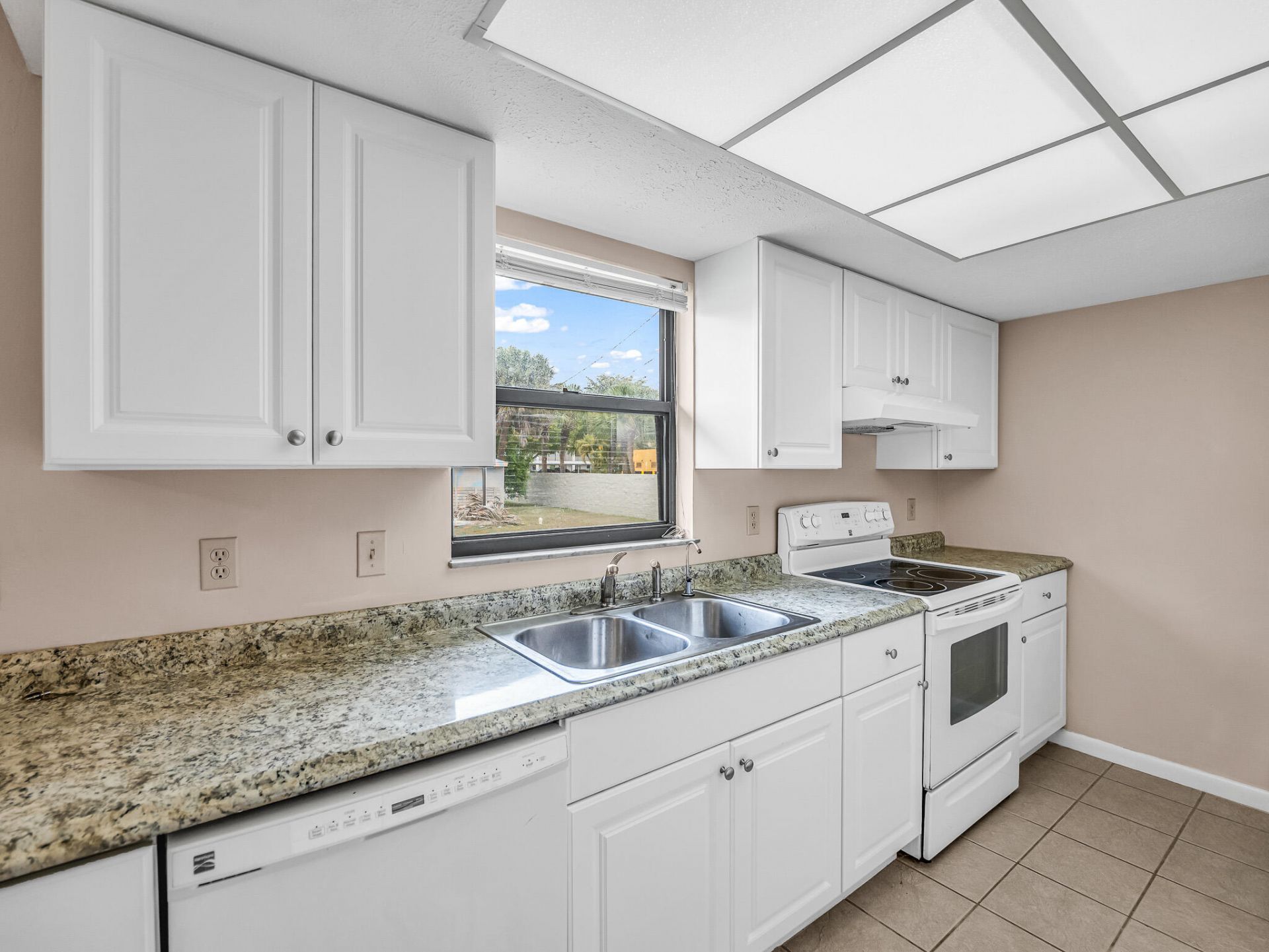 151 Cape Coral Parkway W, Unit 106, Cape Coral, FL 33914 Photo