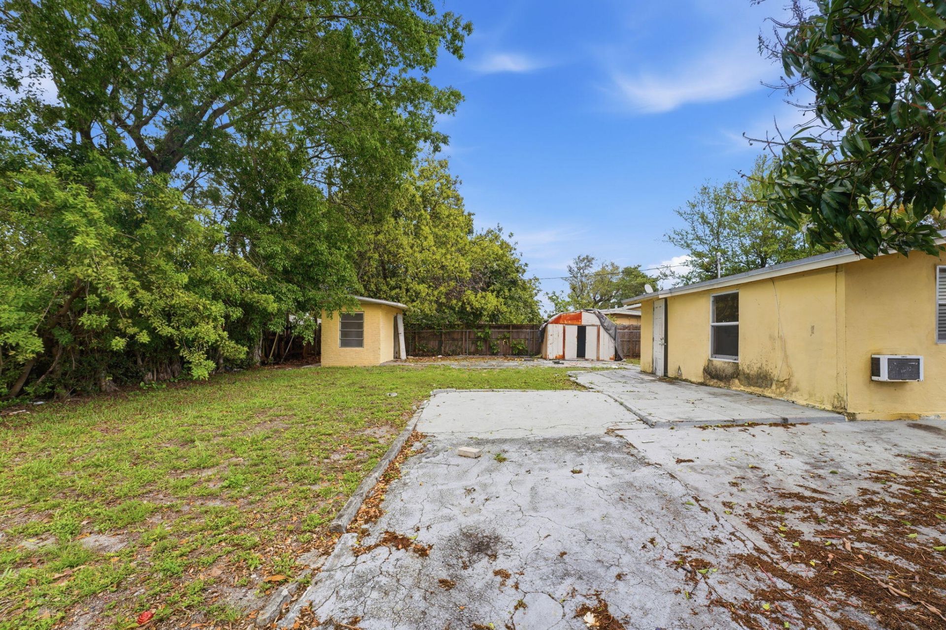 1201 NE 206th Street, Miami, FL 33179 Photo