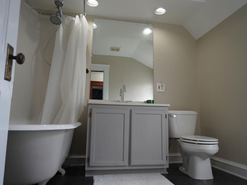 119 E Lincoln Avenue, Columbus, OH 43214 Photo 11