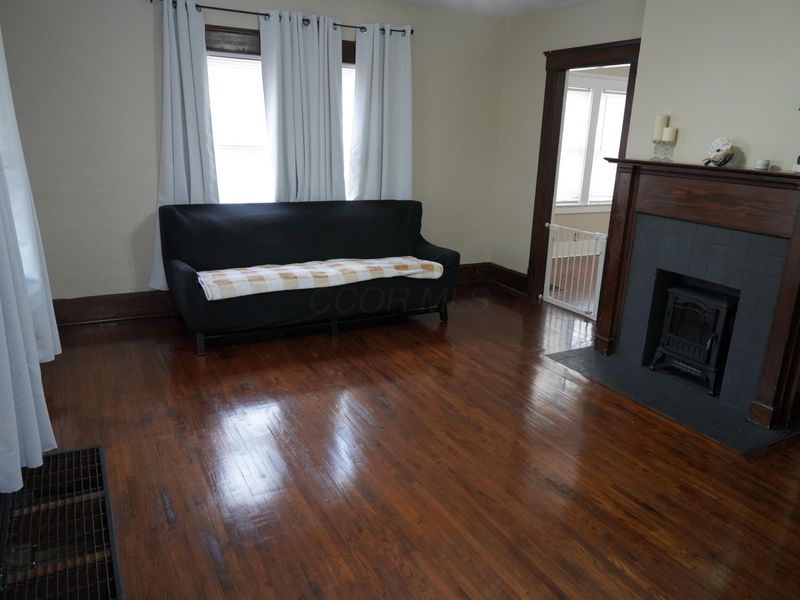 119 E Lincoln Avenue, Columbus, OH 43214 Photo 4