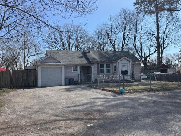 43 Grant Avenue , Brentwood, NY 11717