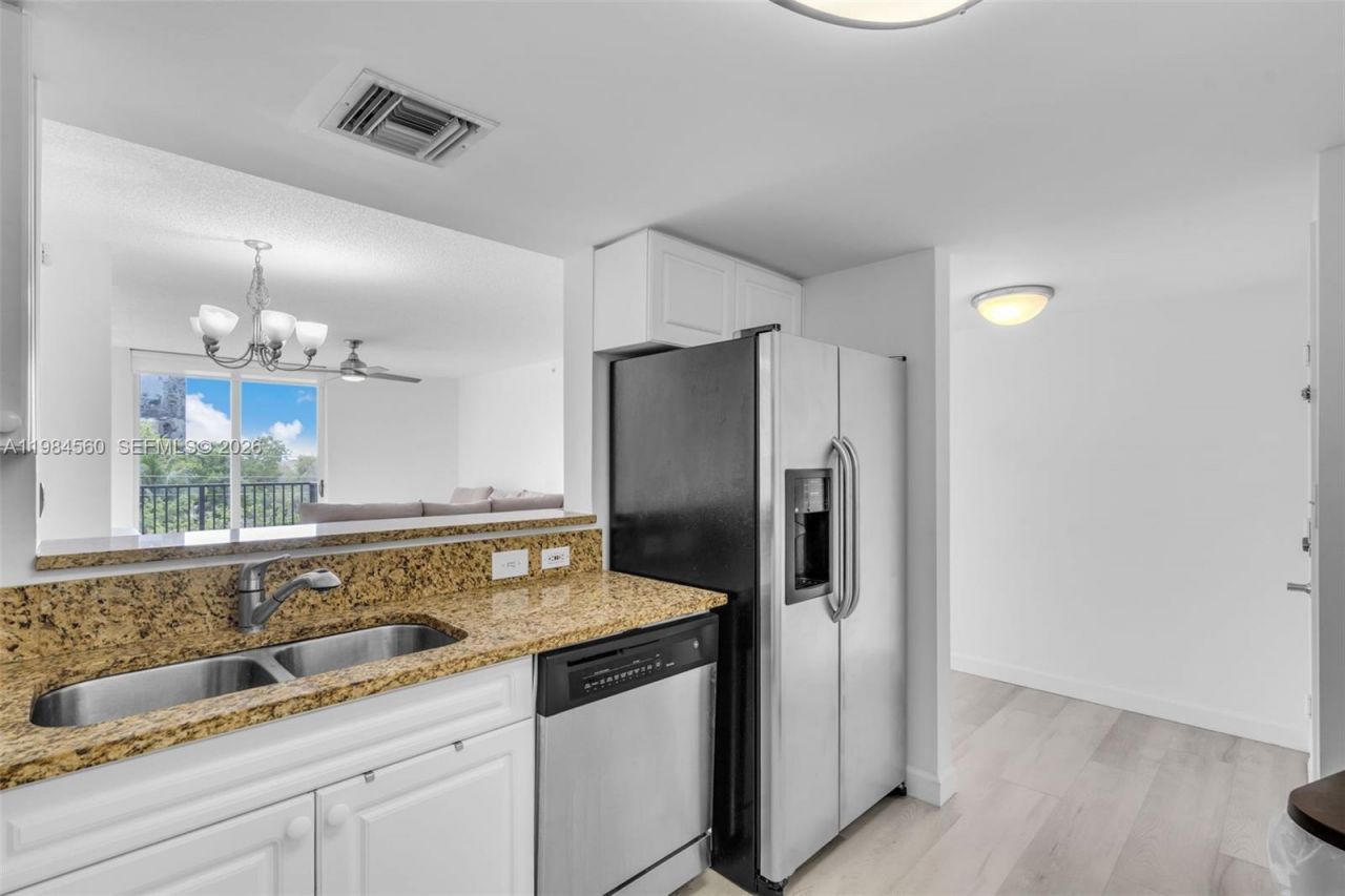 520 SE 5th Ave , Unit 1307, Fort Lauderdale, FL 33301 Photo