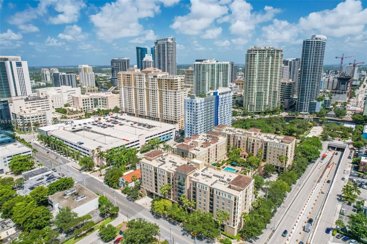 520 SE 5th Ave , Unit 1307, Fort Lauderdale, FL 33301 Photo