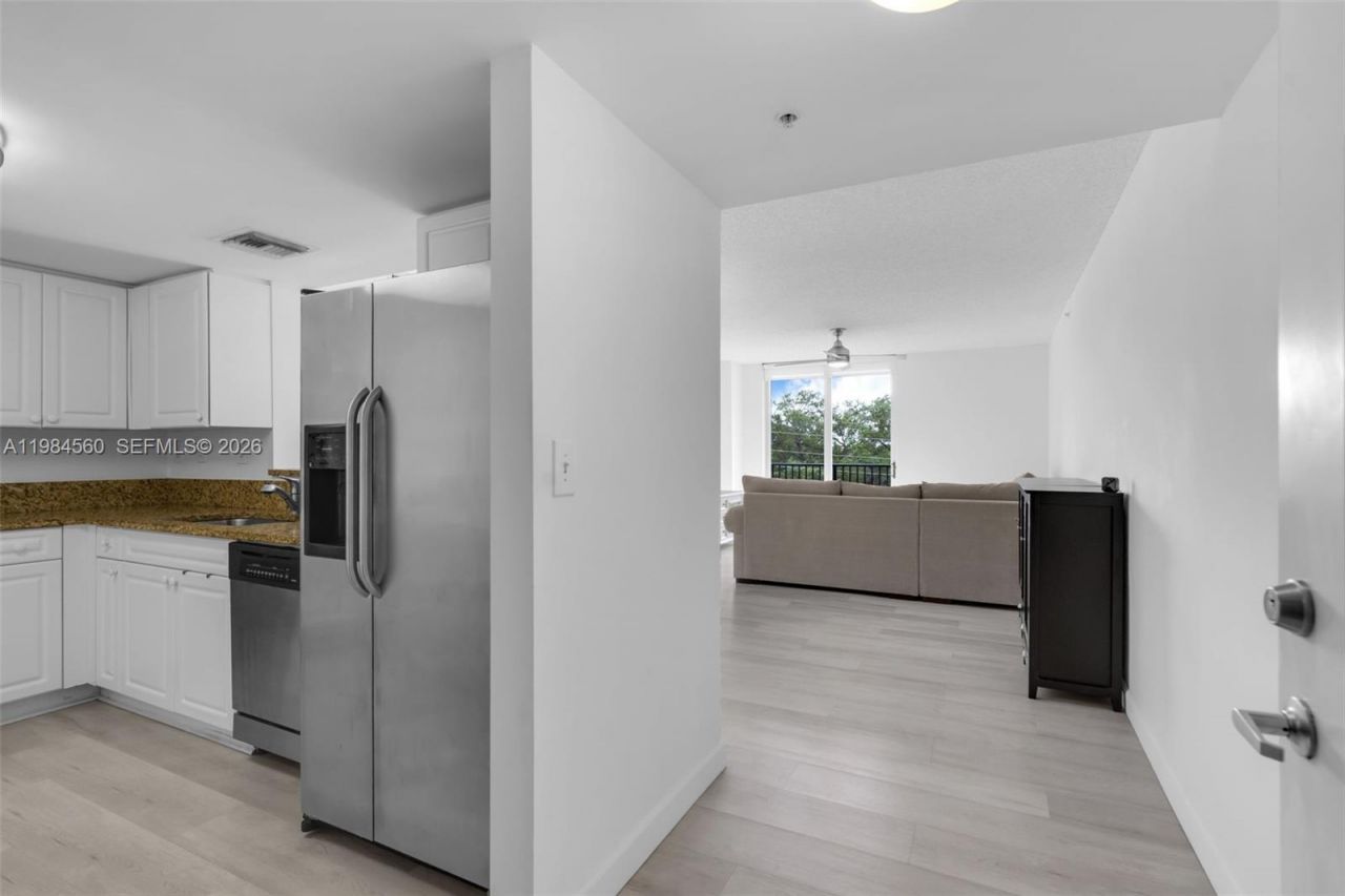 520 SE 5th Ave , Unit 1307, Fort Lauderdale, FL 33301 Photo