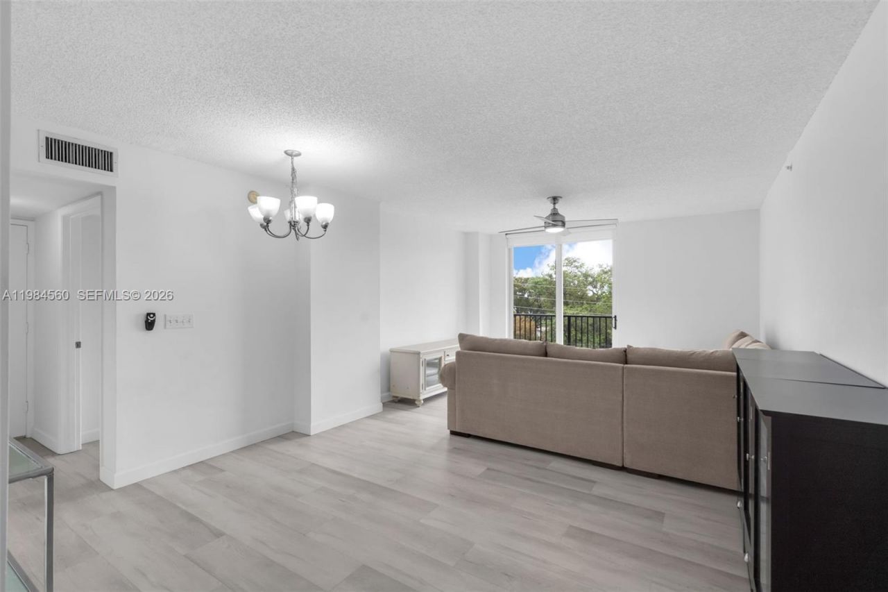 520 SE 5th Ave , Unit 1307, Fort Lauderdale, FL 33301 Photo