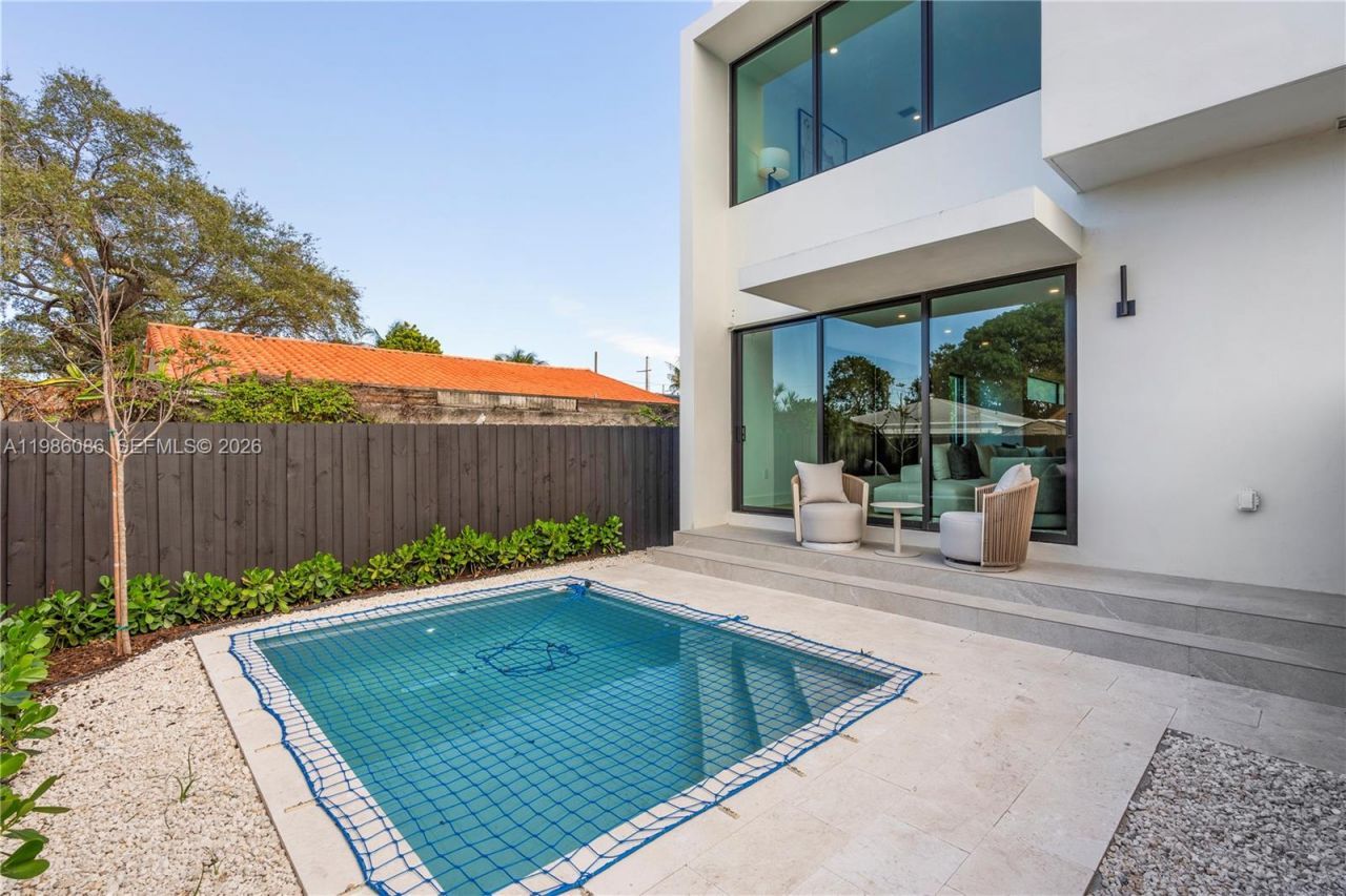 2730 SW 31st Ave , Miami, FL 33133 Photo