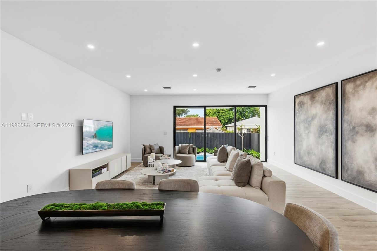 2730 SW 31st Ave , Miami, FL 33133 Photo