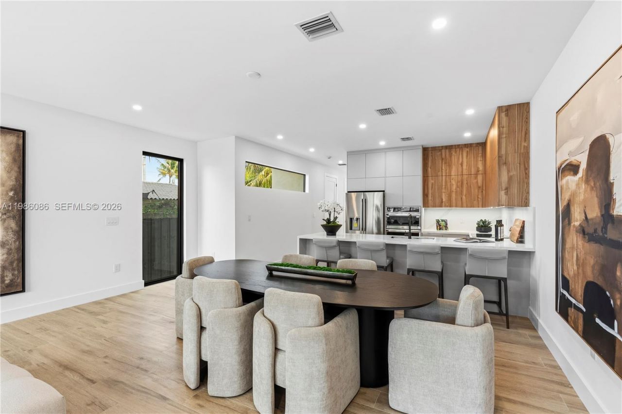 2730 SW 31st Ave , Miami, FL 33133 Photo