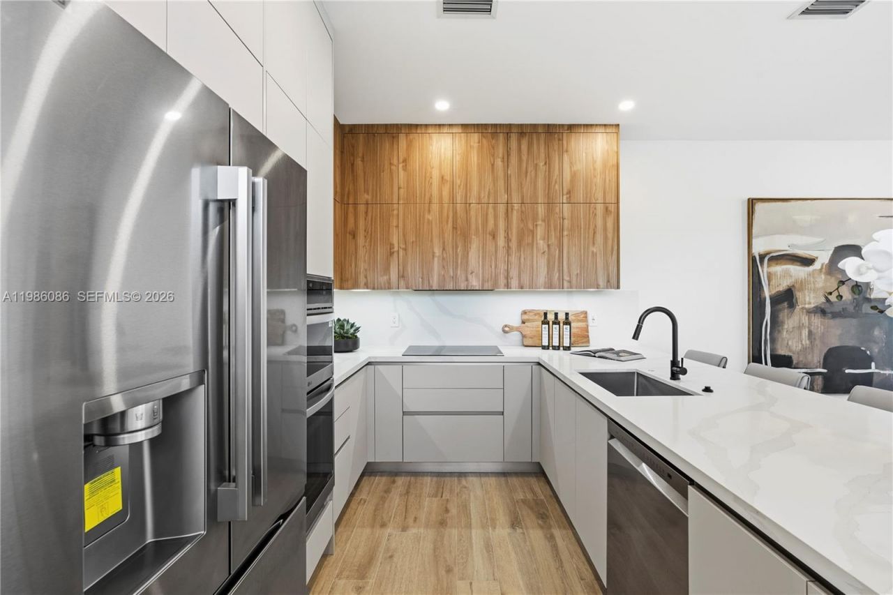 2730 SW 31st Ave , Miami, FL 33133 Photo