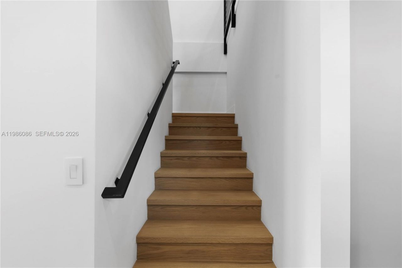 2730 SW 31st Ave , Miami, FL 33133 Photo