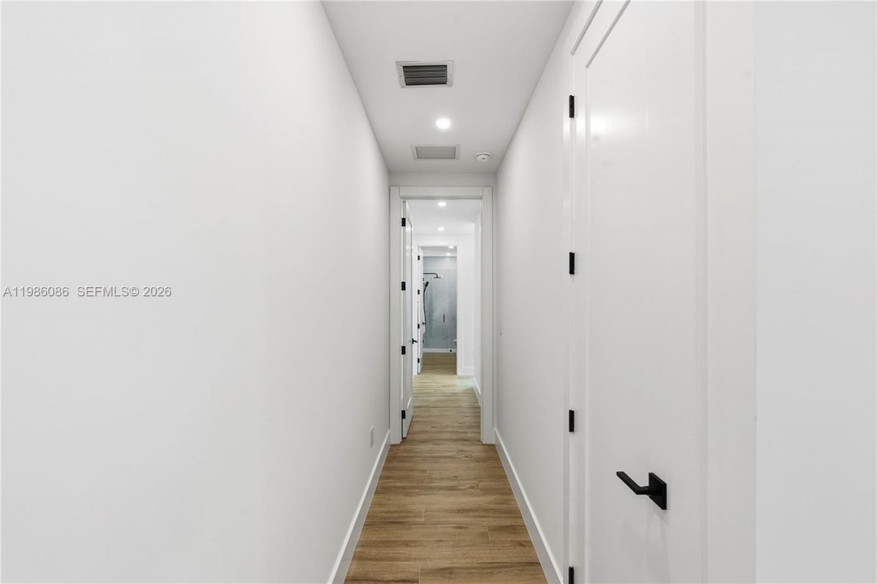 2730 SW 31st Ave , Miami, FL 33133 Photo