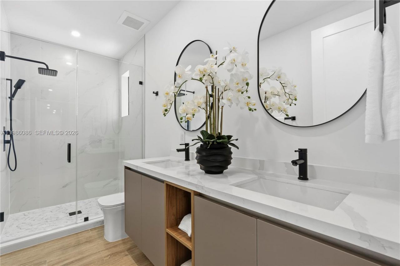 2730 SW 31st Ave , Miami, FL 33133 Photo