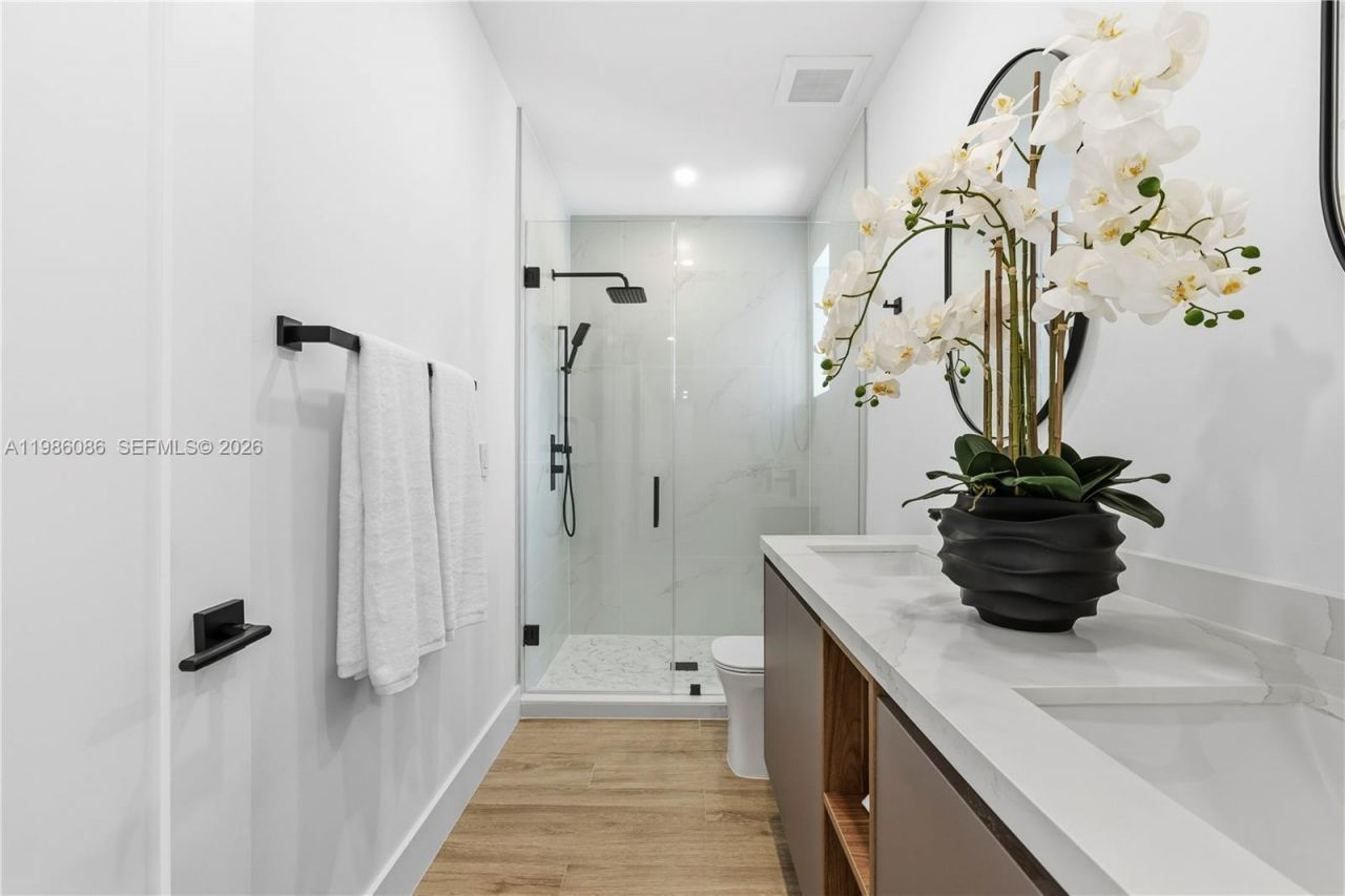 2730 SW 31st Ave , Miami, FL 33133 Photo