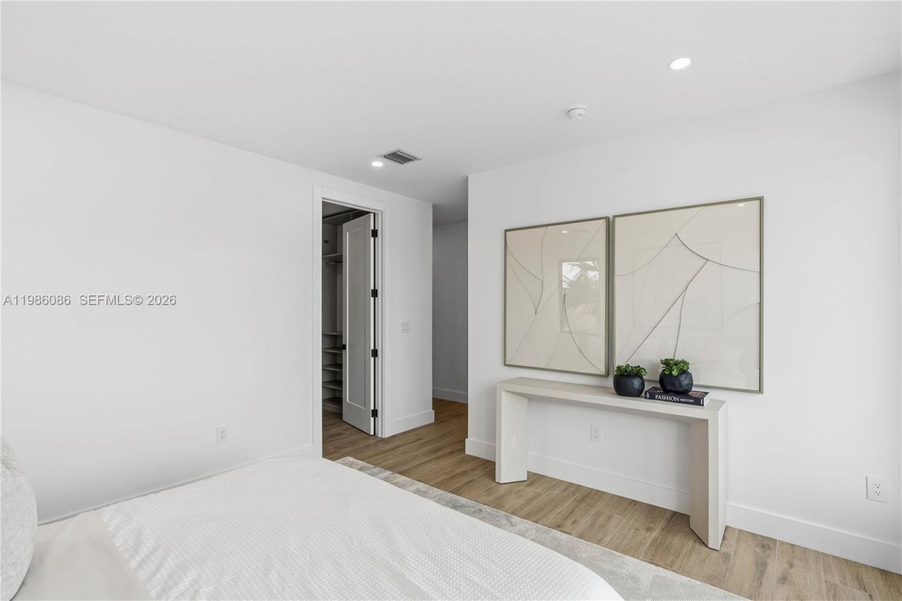 2730 SW 31st Ave , Miami, FL 33133 Photo