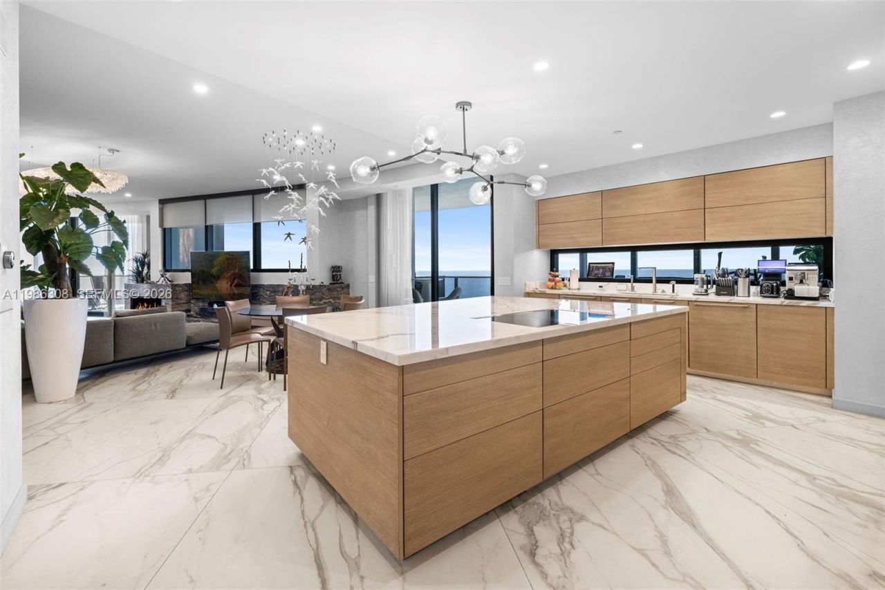 18555 Collins Ave, Unit 2201, Sunny Isles Beach, FL 33160 Photo