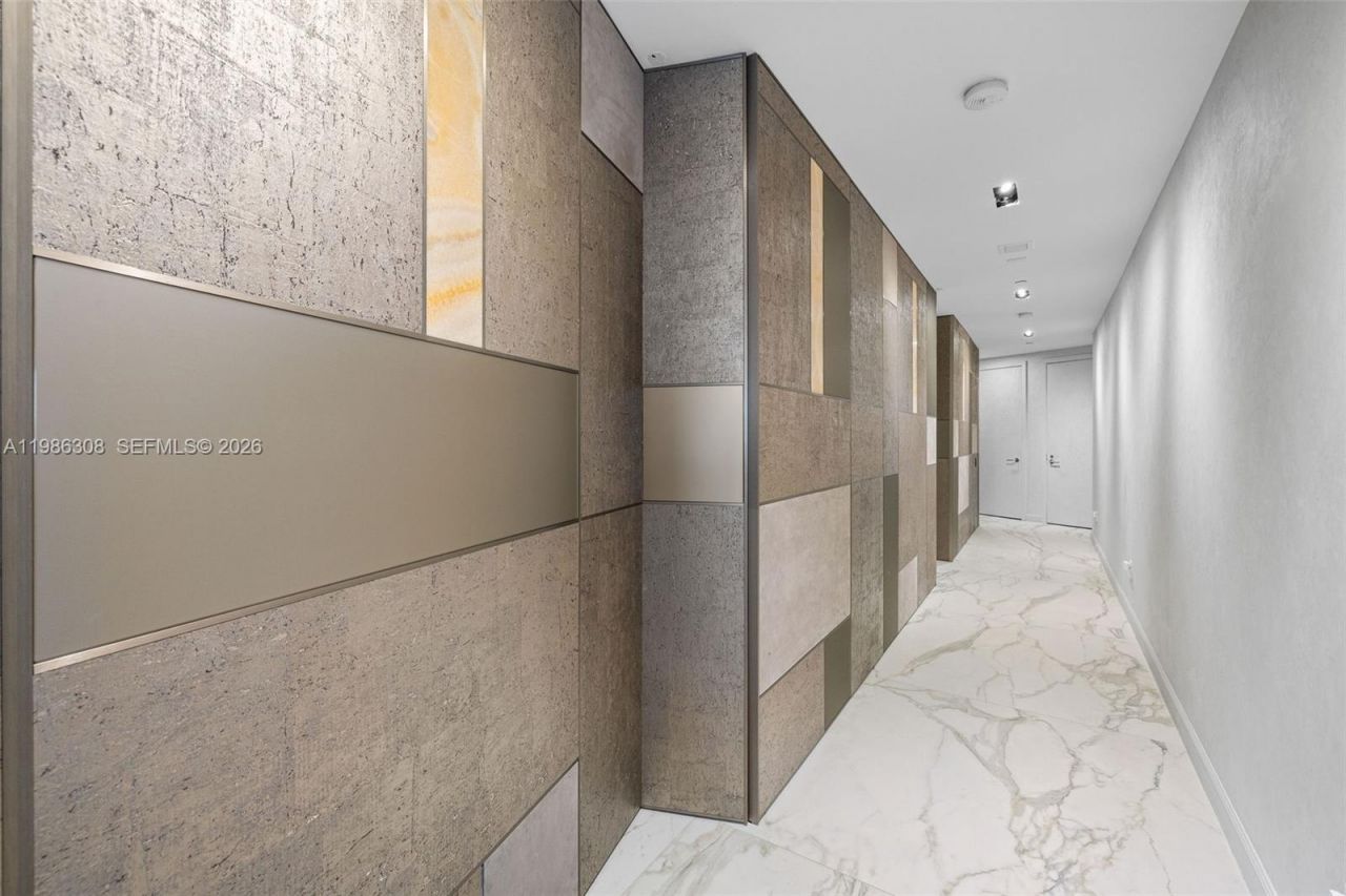 18555 Collins Ave, Unit 2201, Sunny Isles Beach, FL 33160 Photo