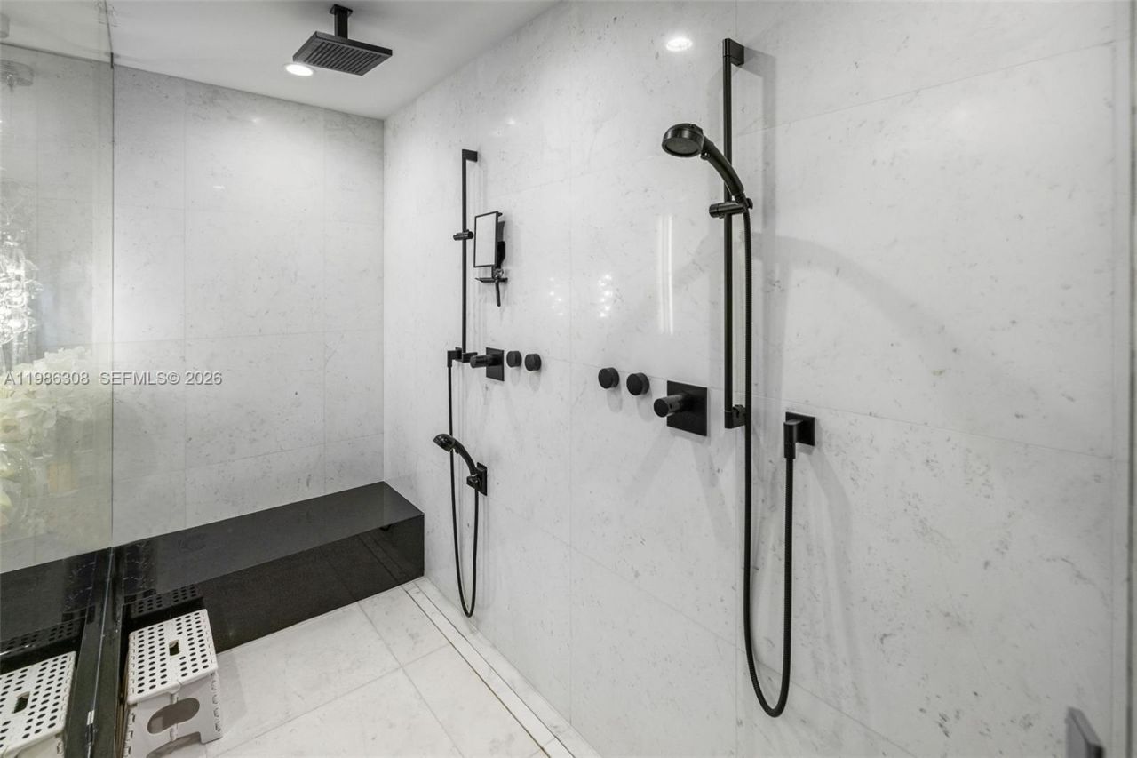 18555 Collins Ave, Unit 2201, Sunny Isles Beach, FL 33160 Photo