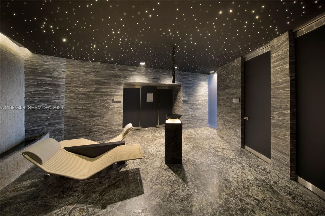 18555 Collins Ave , Unit 2201, Sunny Isles Beach, FL 33160 Photo