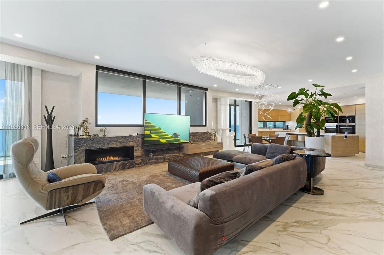 18555 Collins Ave , Unit 2201, Sunny Isles Beach, FL 33160 Photo