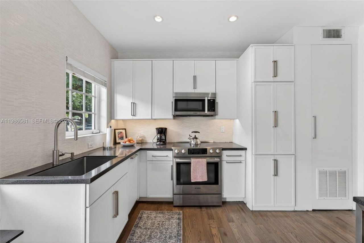 1205 Meridian Ave, Unit 1, Miami Beach, FL 33139 Photo