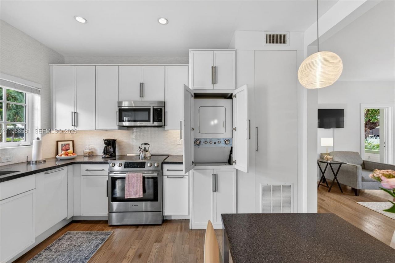 1205 Meridian Ave, Unit 1, Miami Beach, FL 33139 Photo