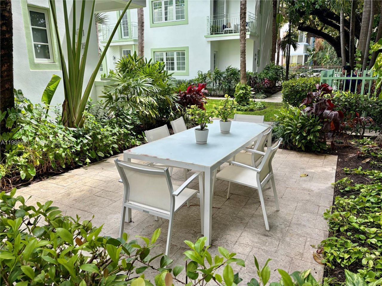 1205 Meridian Ave, Unit 1, Miami Beach, FL 33139 Photo