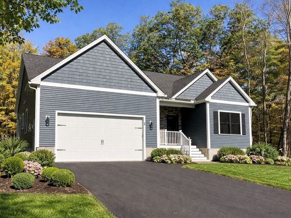 28 Spring Street, Petersham, MA 01366