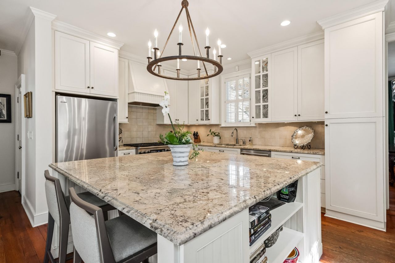 28 Warren Street Photo 17