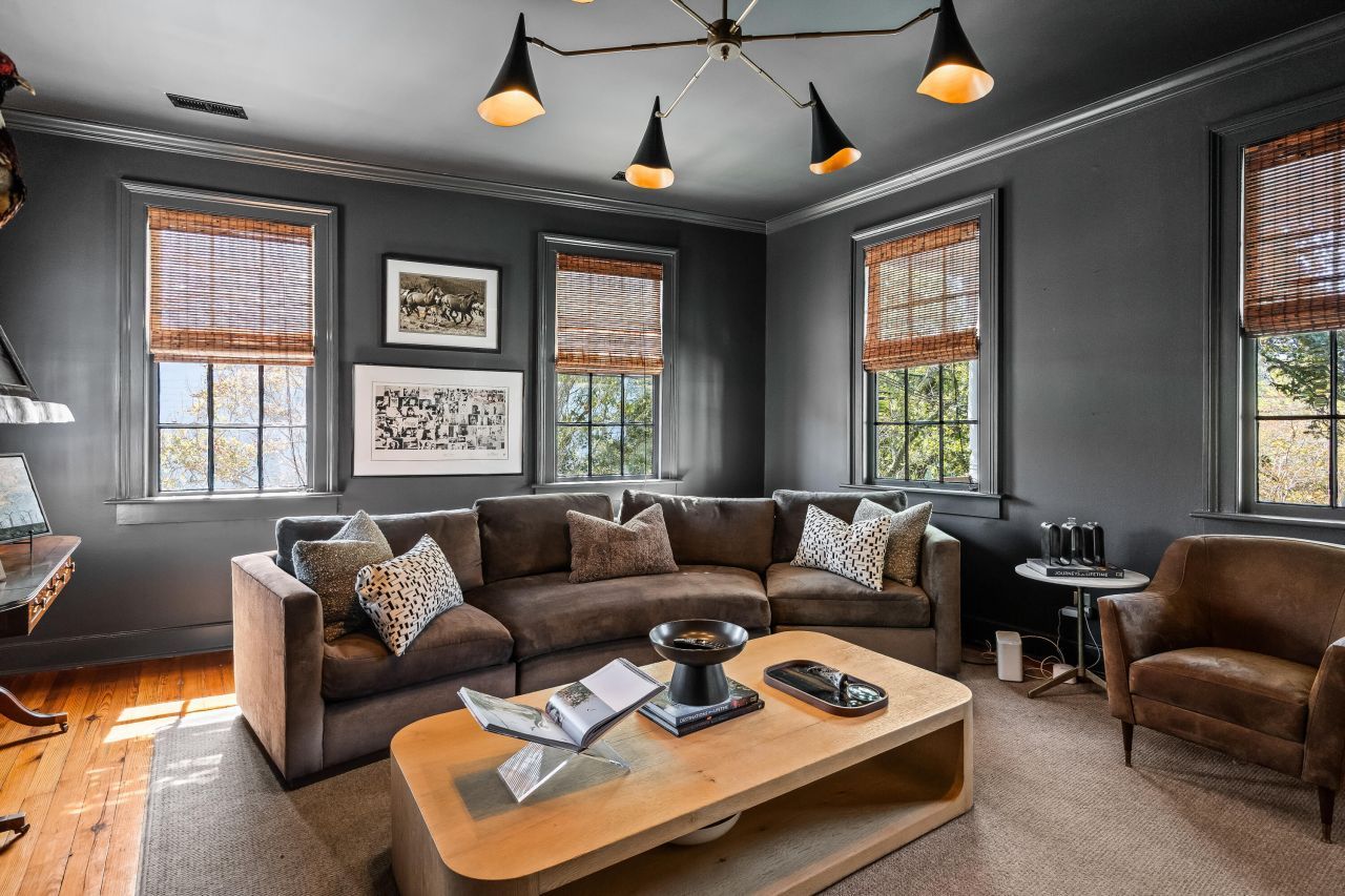 28 Warren Street Photo 26