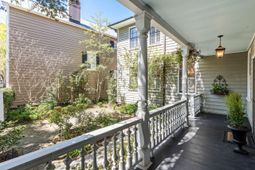 28 Warren Street photo 4