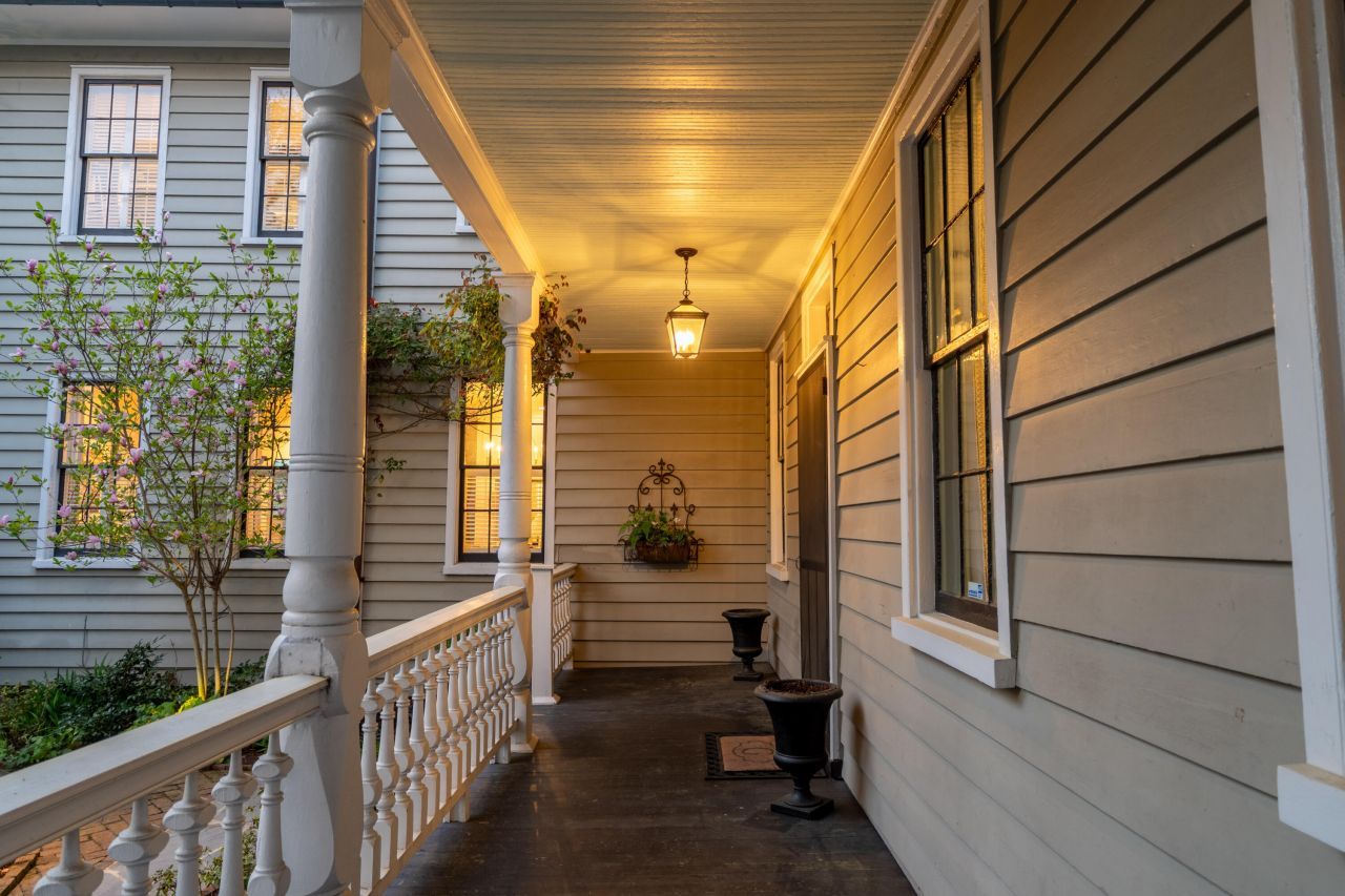 28 Warren Street Photo 49