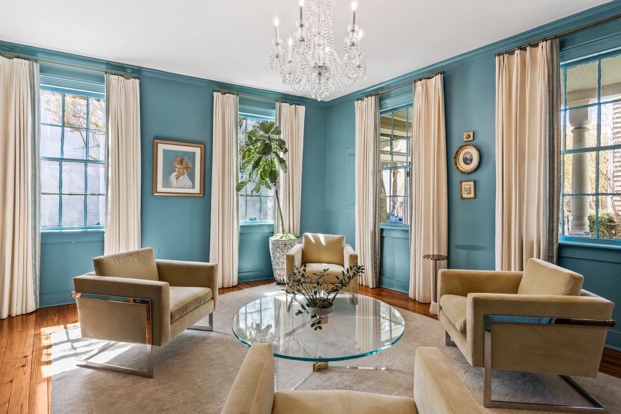 28 Warren Street Photo 6