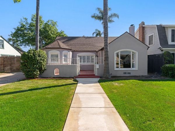 2709 Sunset Avenue, Bakersfield, CA 93304