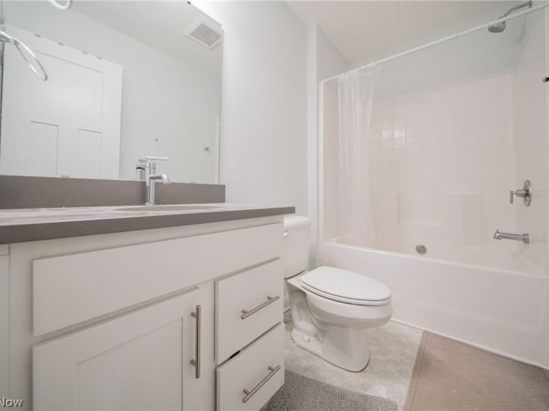 12027 Wade Park Avenue , Cleveland, OH 44106 Photo 23