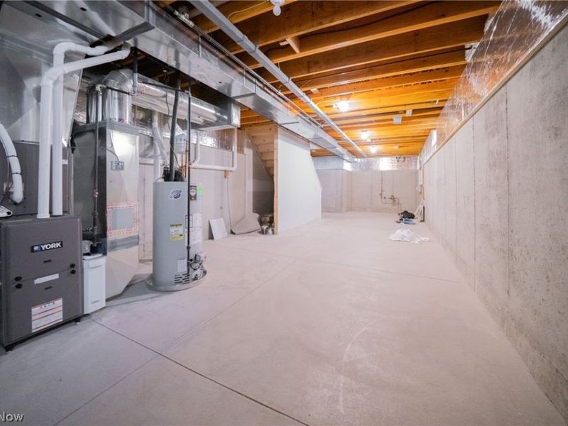 12027 Wade Park Avenue , Cleveland, OH 44106 Photo 28