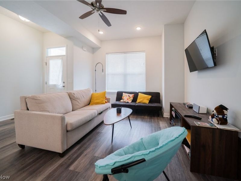 12027 Wade Park Avenue , Cleveland, OH 44106 Photo 8