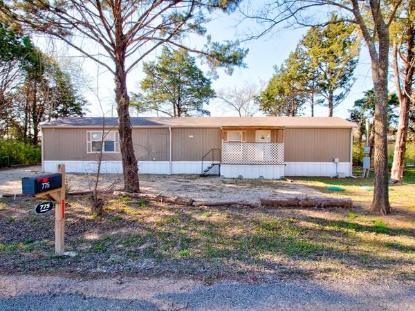775 Whitaker Circle , Gordonville, TX 76245