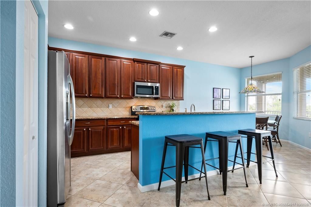 691 SW Glen Crest Way, Stuart, FL 34997 Photo