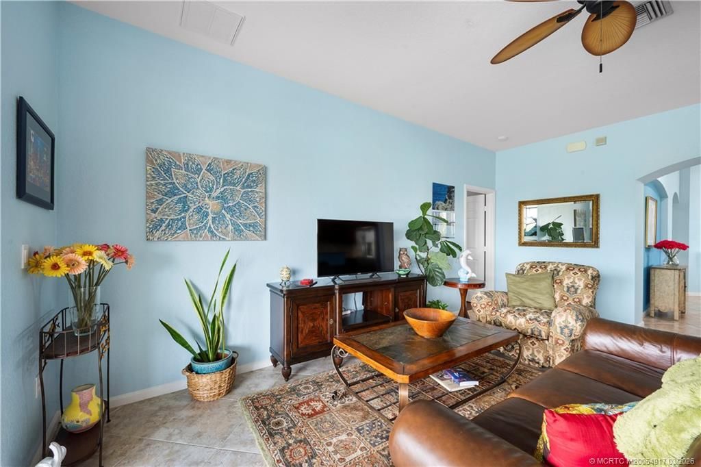 691 SW Glen Crest Way, Stuart, FL 34997 Photo