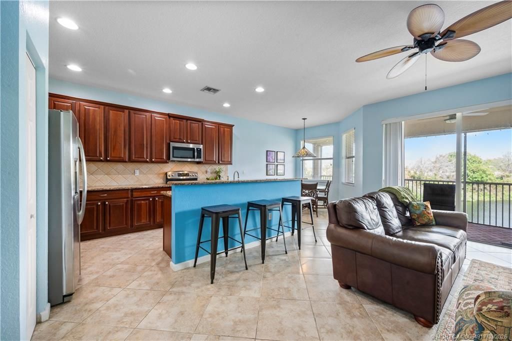 691 SW Glen Crest Way, Stuart, FL 34997 Photo