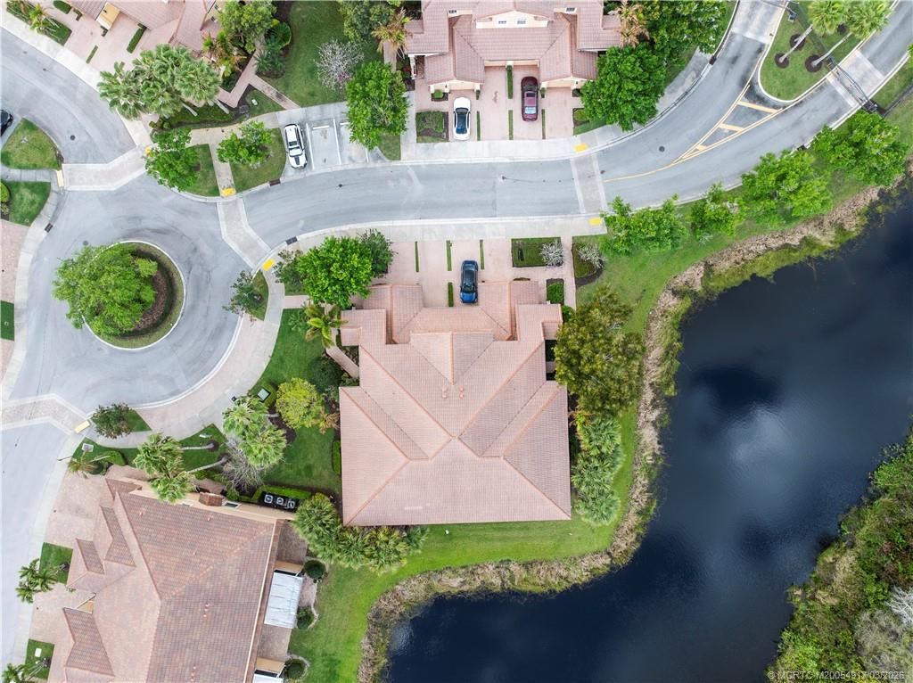 691 SW Glen Crest Way, Stuart, FL 34997 Photo