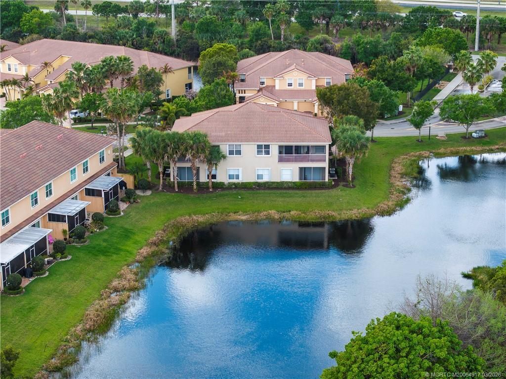 691 SW Glen Crest Way, Stuart, FL 34997 Photo