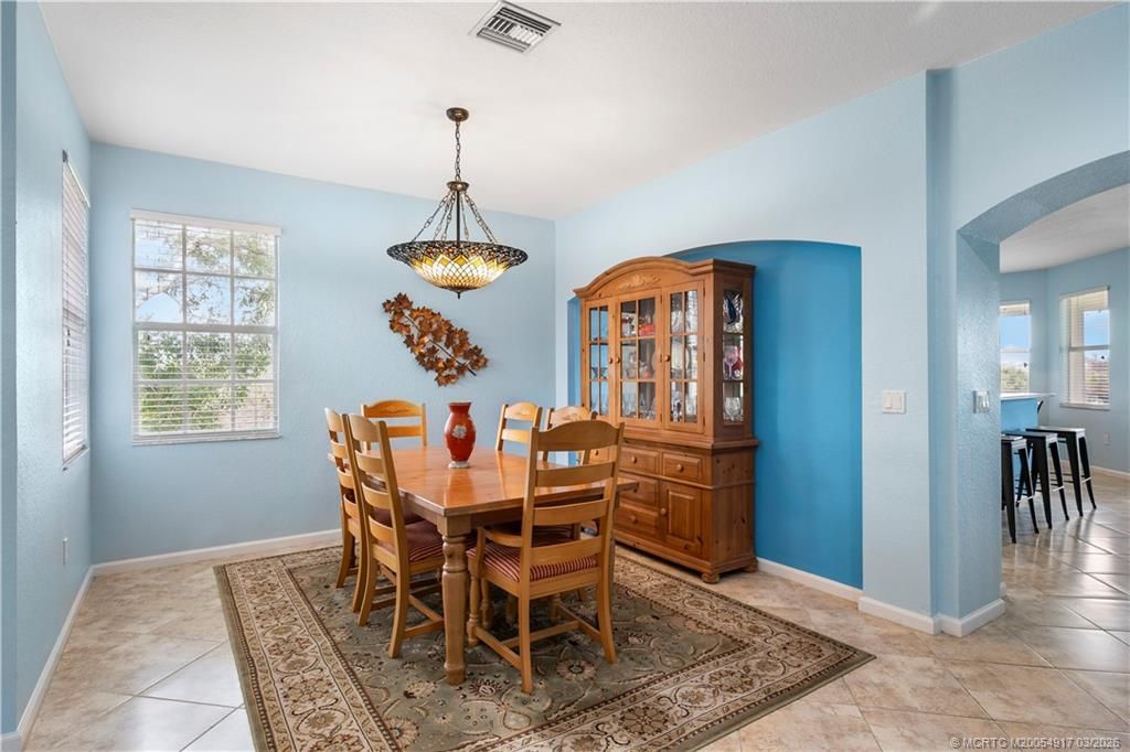 691 SW Glen Crest Way, Stuart, FL 34997 Photo