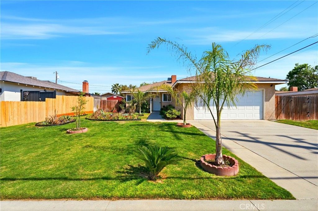 1931 N Douty, Hanford, CA 93230 Main Photo