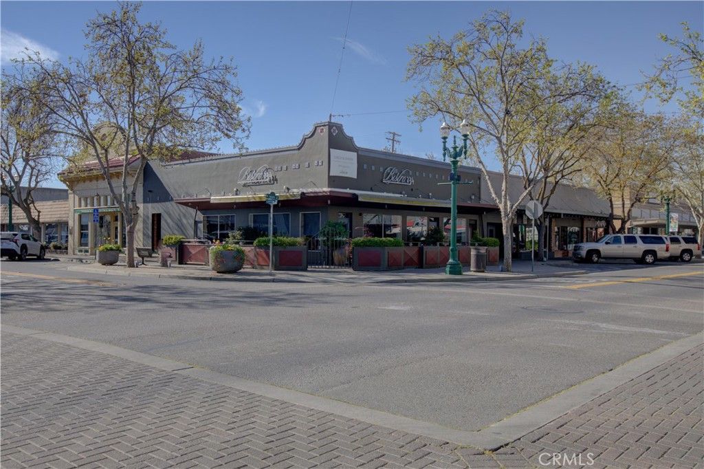 220 E Main Street, Turlock, CA 95380 Main Photo